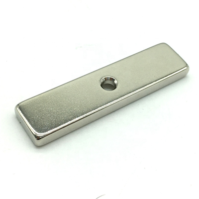 บล็อกแม่เหล็กพร้อม Countersunk สำหรับมอเตอร์